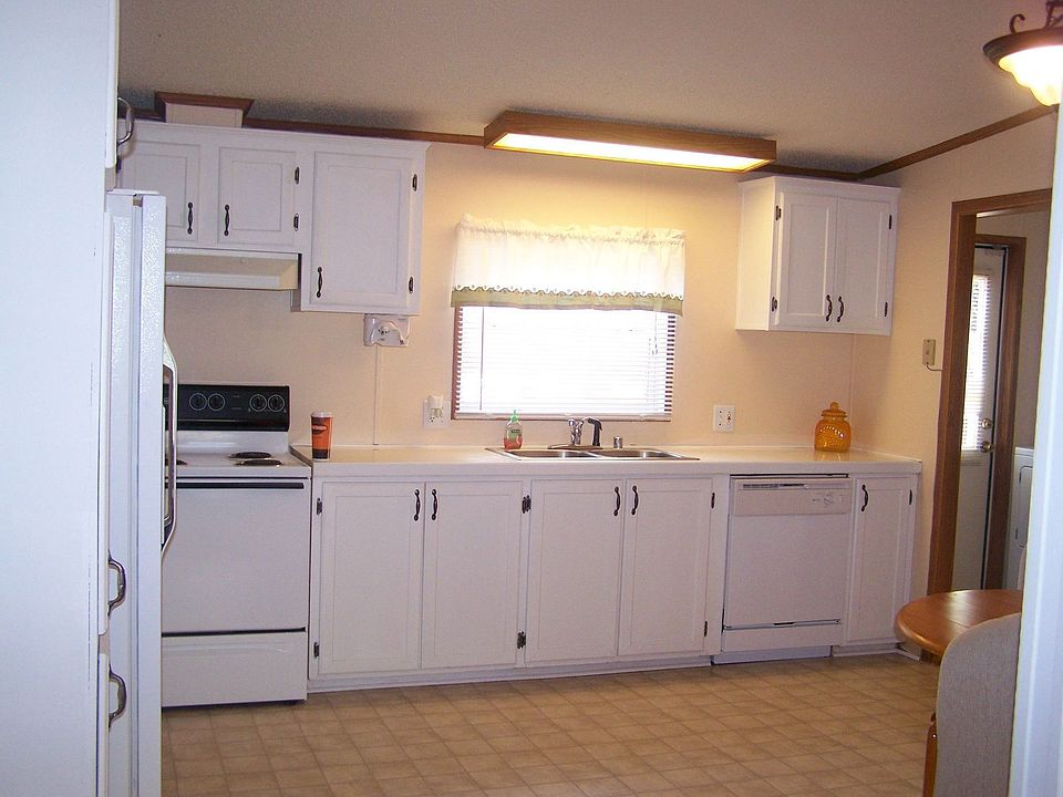 Eat in Kitchen