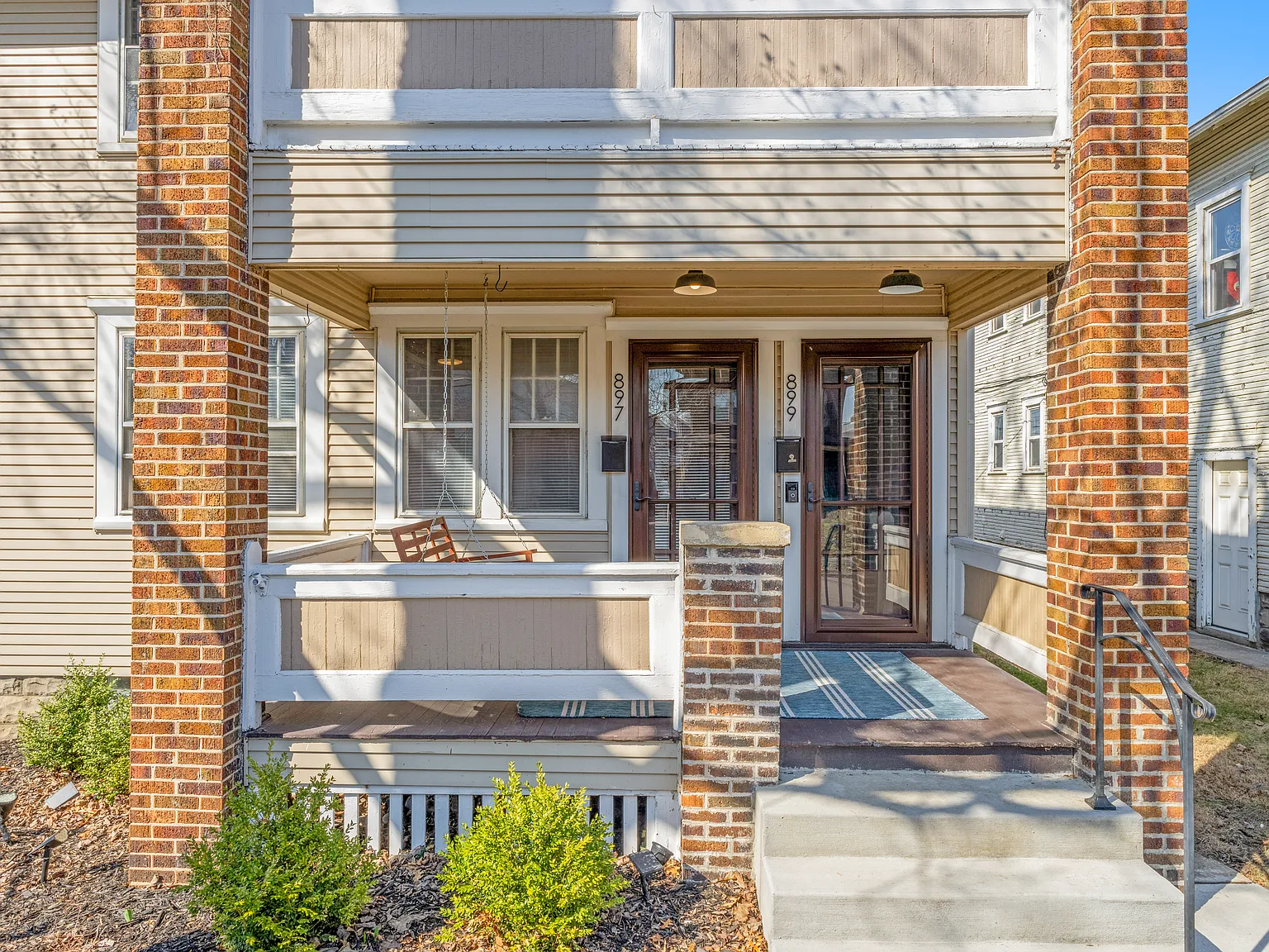 2 bed, 1032 sqft, $1,995 — Photo 2