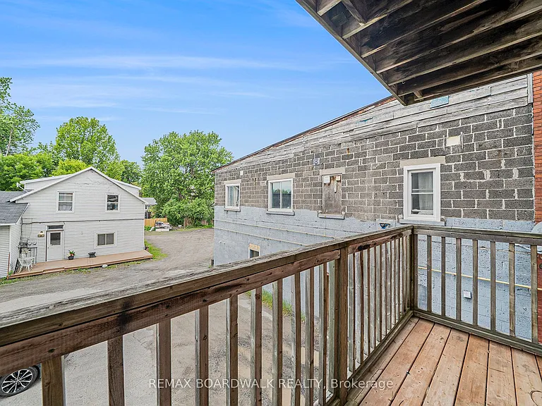 136 Prescott St #A — Photo 12