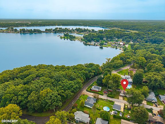 2nd image of 110 Country Club Dr