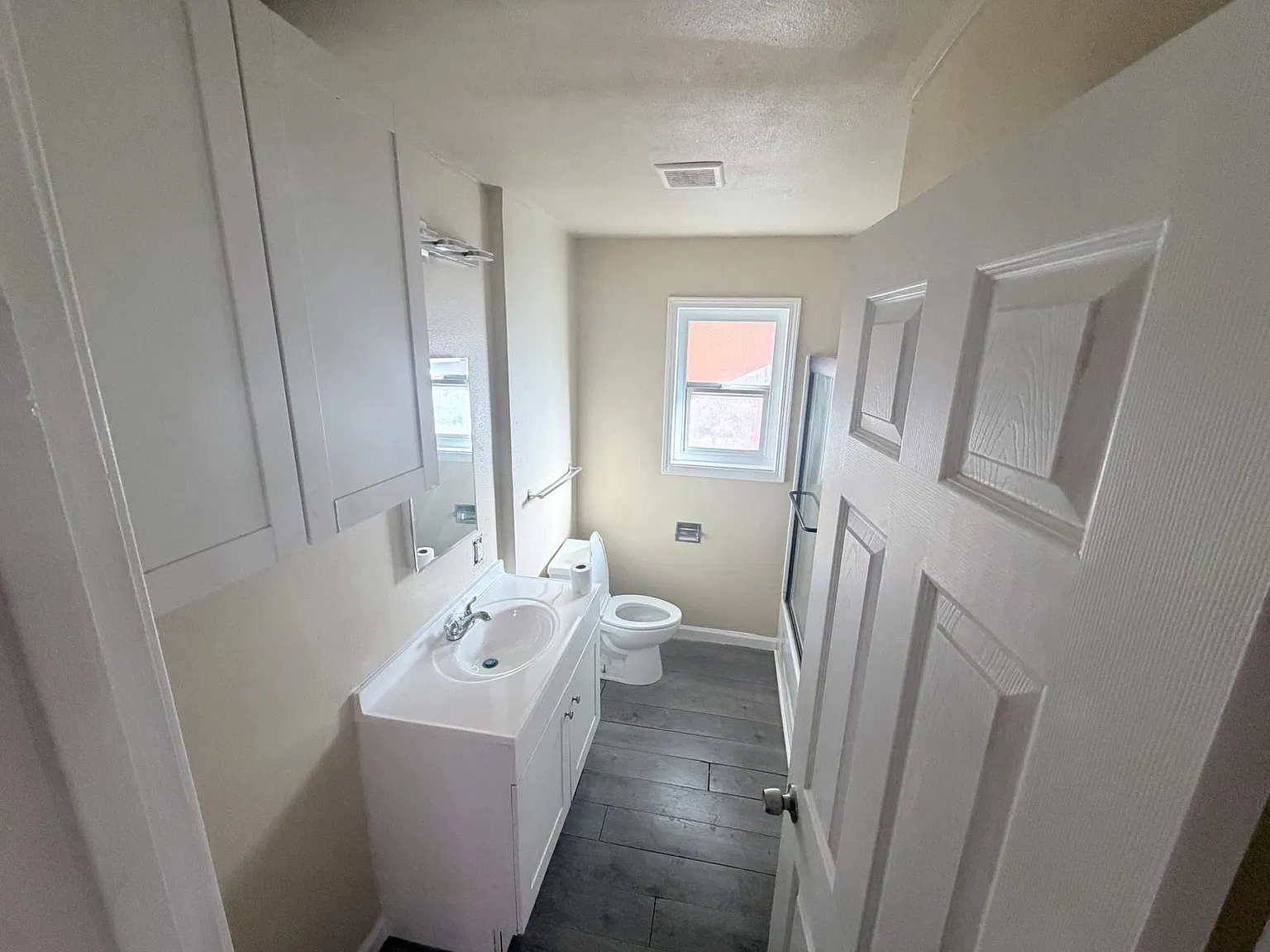 2 bed, $1,995 — Photo 3