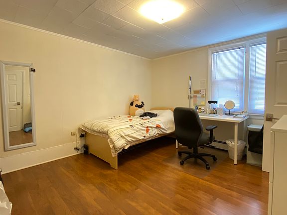 5th image of 49 Boylston St #3F