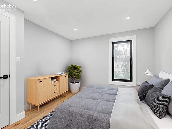 4th image of 1934 Bergen St APT 2