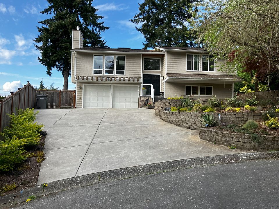 1st image of 10606 NE 59th St