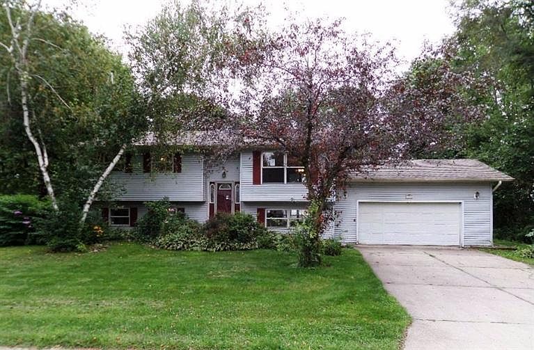 1st image of 336 Independence Dr
