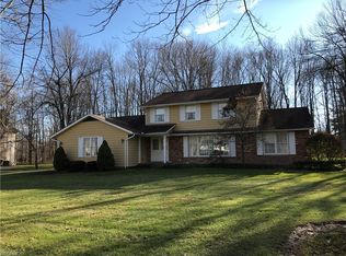 37370 Windy Hill Ln, Solon, OH 44139
