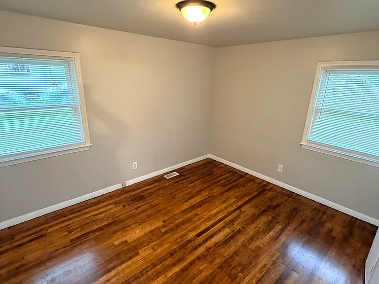 7391 Gronow Ave — Photo 24