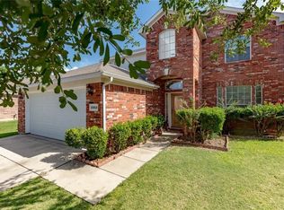 4060 Summerhill Ln, Fort Worth, TX 76244