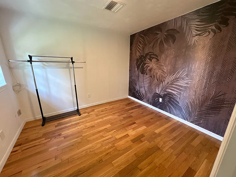 4482 Burton Rd — Photo 32