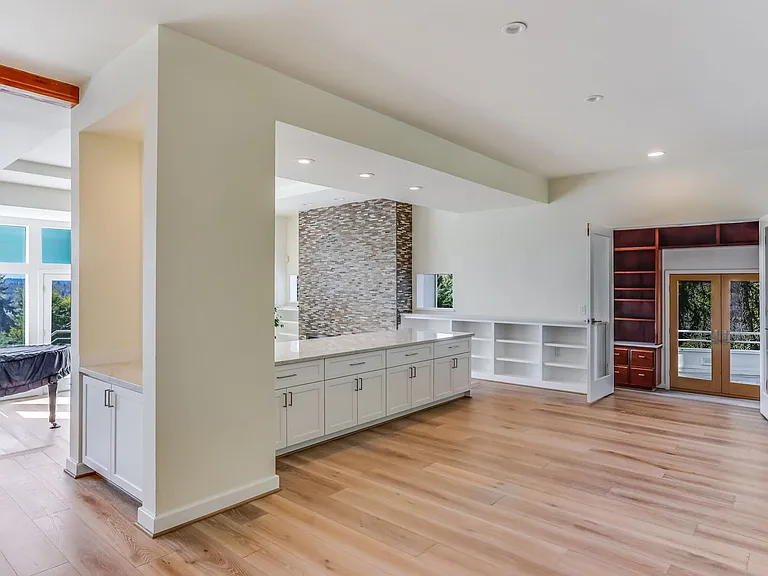 8158 W Mercer Way — Photo 12