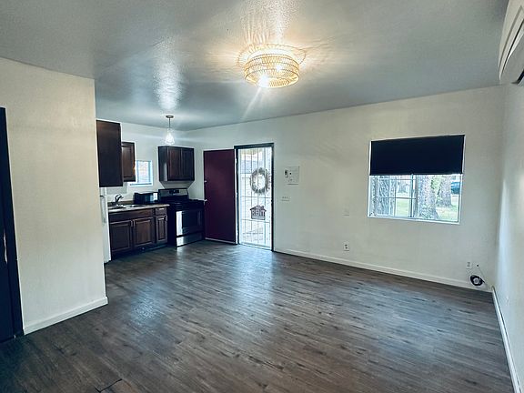 5th image of 531 Haggin Ave #B
