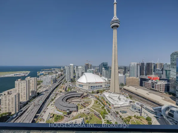 12 York St, Toronto, ON