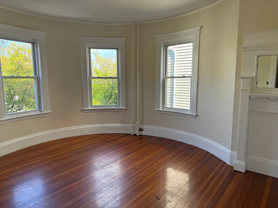 46 Tremont St #2