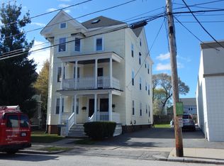 209 4th St #1, Providence, RI 02906