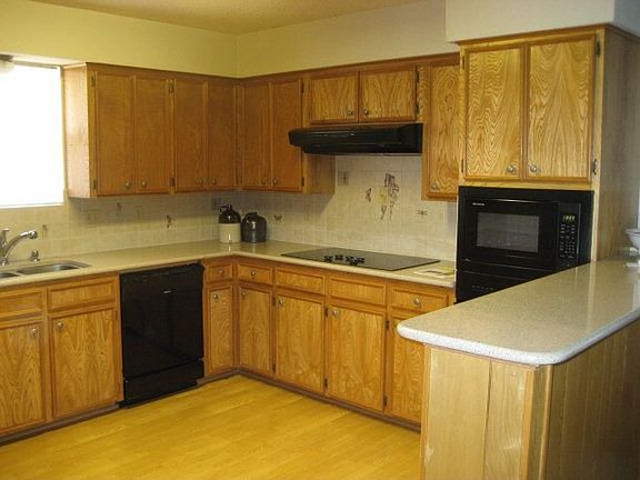 4th image of 206 Stephanie Dr