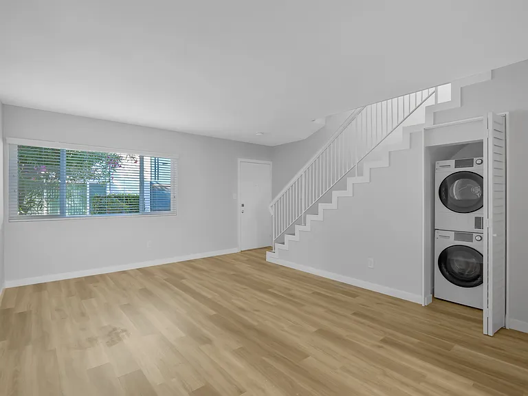 3650 Newton — Photo 14