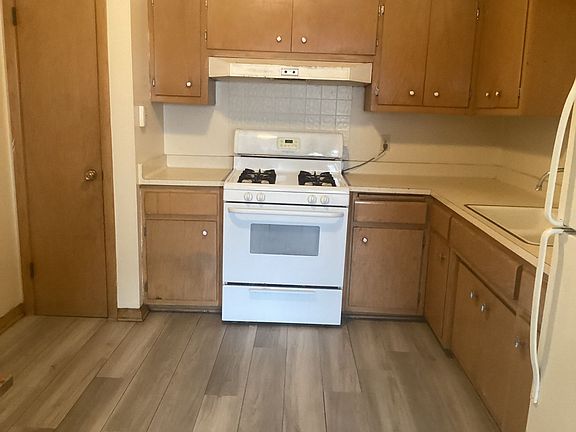 4th image of 6110 W Kaul Ave APT 6