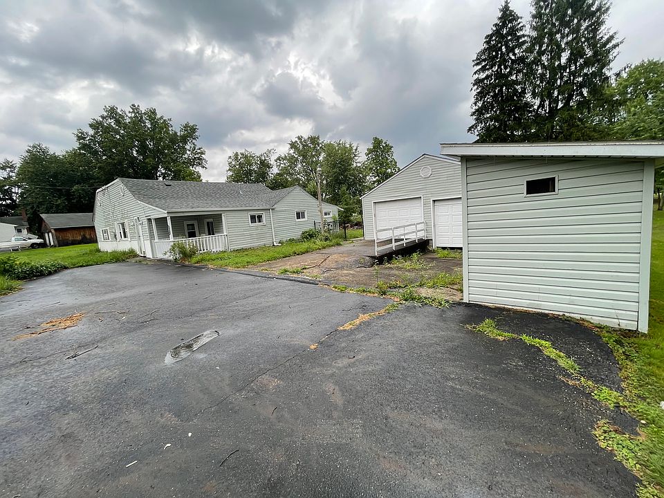 1st image of 4716 Damon Ave NW