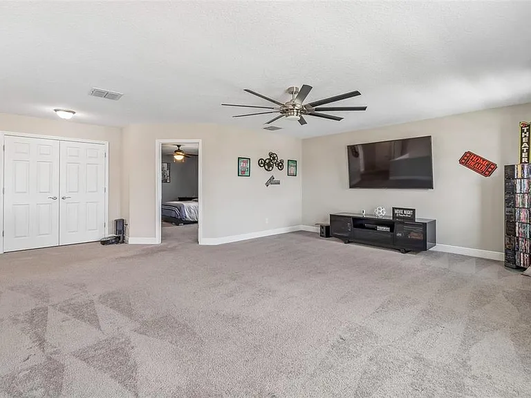 19328 Breynia Dr — Photo 50