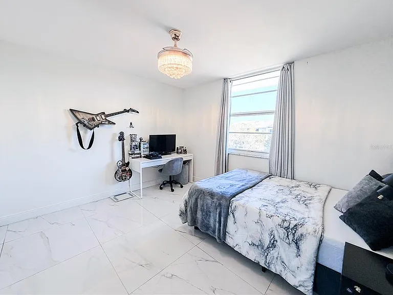 3635 Whitehall Dr #401 — Photo 27