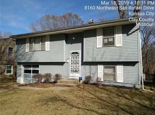 8171 NE San Rafael Dr, Kansas City, MO 64119