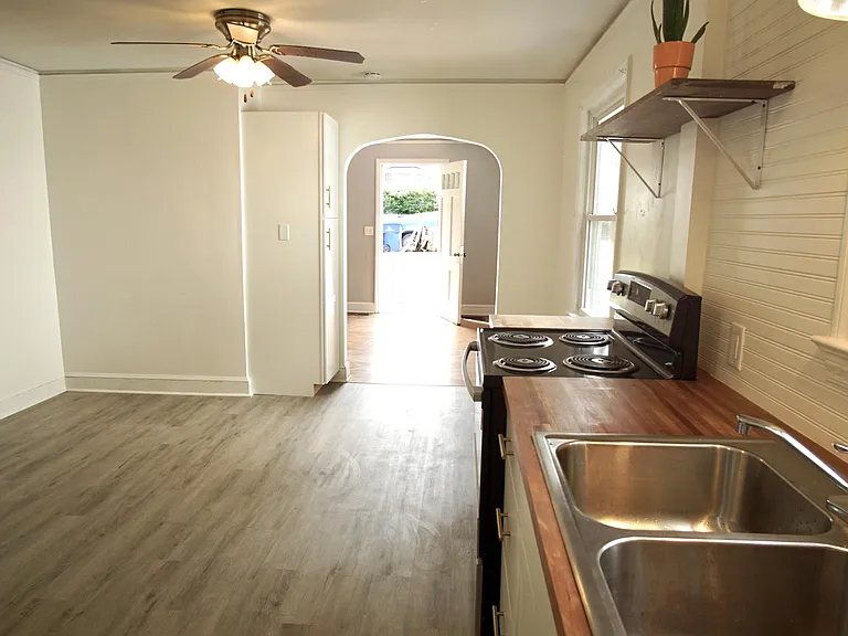 27 Wilshire Dr — Photo 9