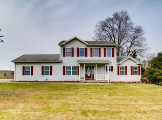 2727 Crab Orchard Rd, Huddleston, VA 24104