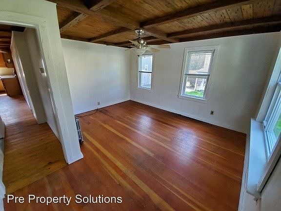 5th image of 19 Bellaire Ave