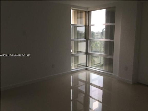 4th image of 9800 W Bay Harbor Dr APT 510
