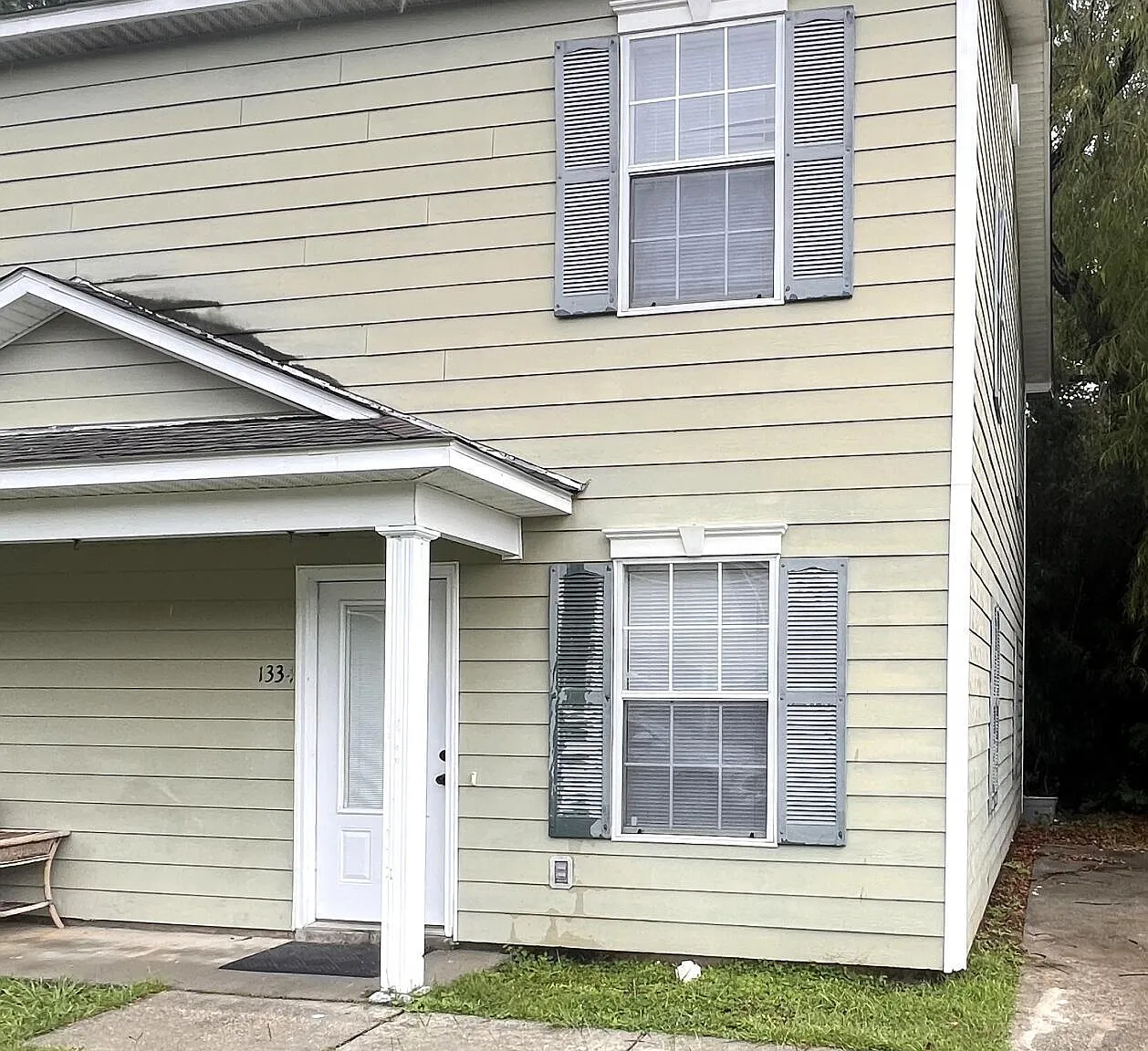 2 bed, 1.5 bath, 1037 sqft, $975 — Photo 1
