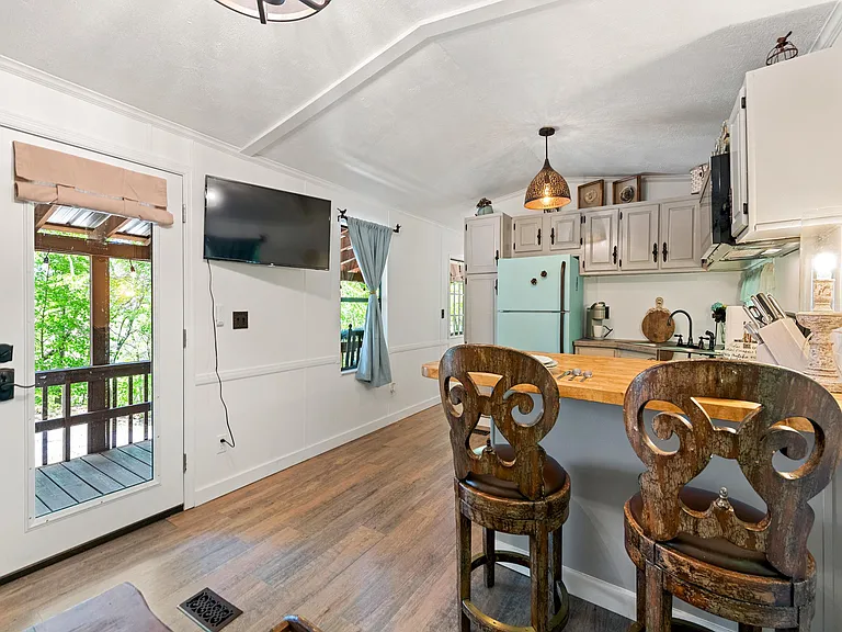 368 Buckeye Access Rd — Photo 16