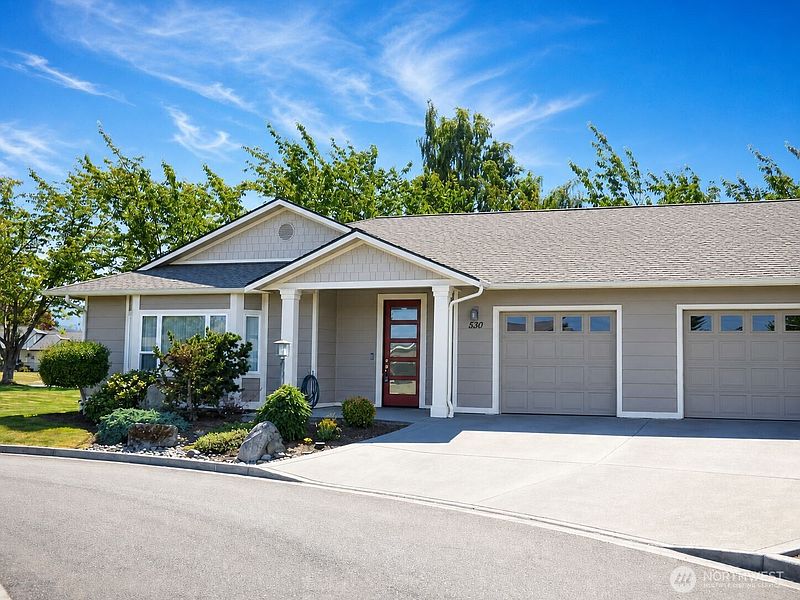 2nd image of 530 Evergreen Farm Way