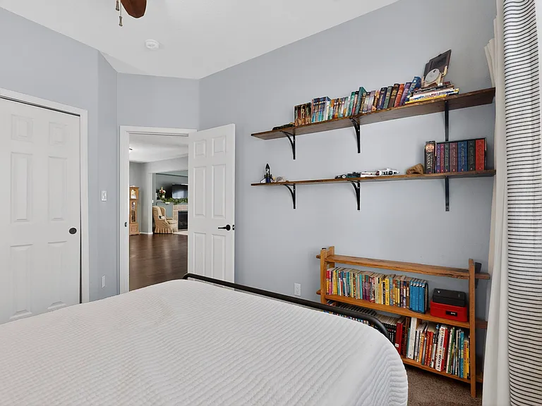 6916 Tree Line Ave NW — Photo 18