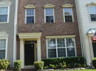 42755 Stadler Ln, Chantilly, VA 20152