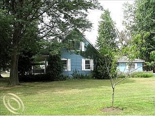 3rd image of 32108 Kathryn St
