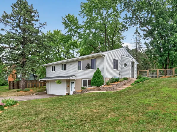 5411 Baker Rd, Minnetonka, MN 55343