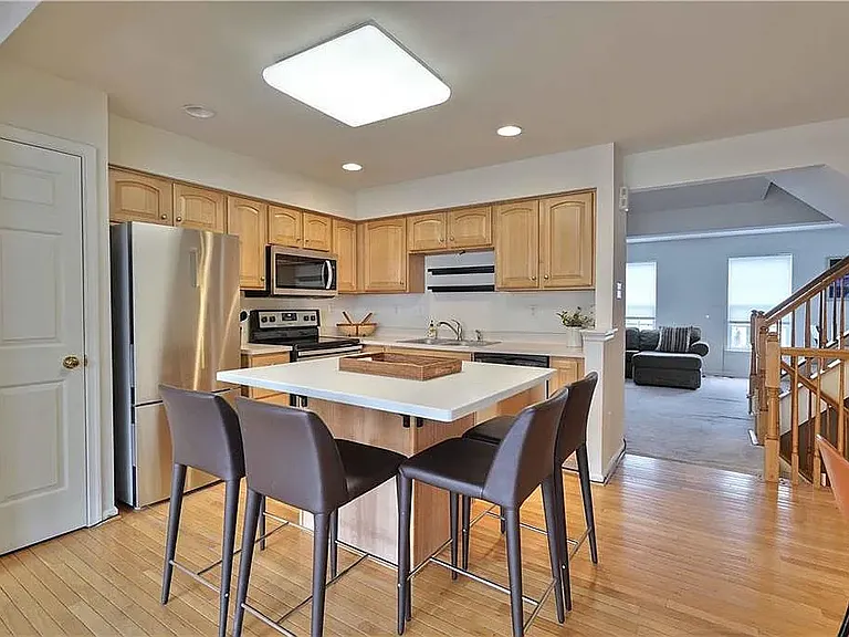 4122 Huckleberry Dr — Photo 5