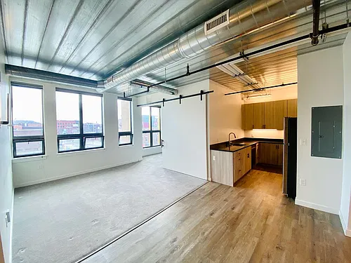 Floor plan 212