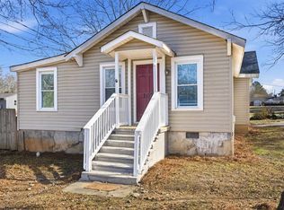 107 Marion St, Cowpens, SC 29330