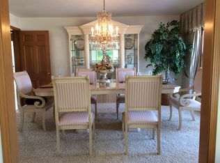 3455 Whirlaway Dr, Northbrook, IL