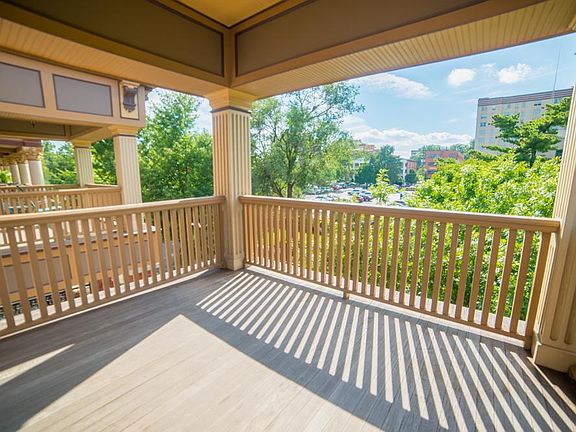 2nd image of 3511 Wyandotte St APT 2S