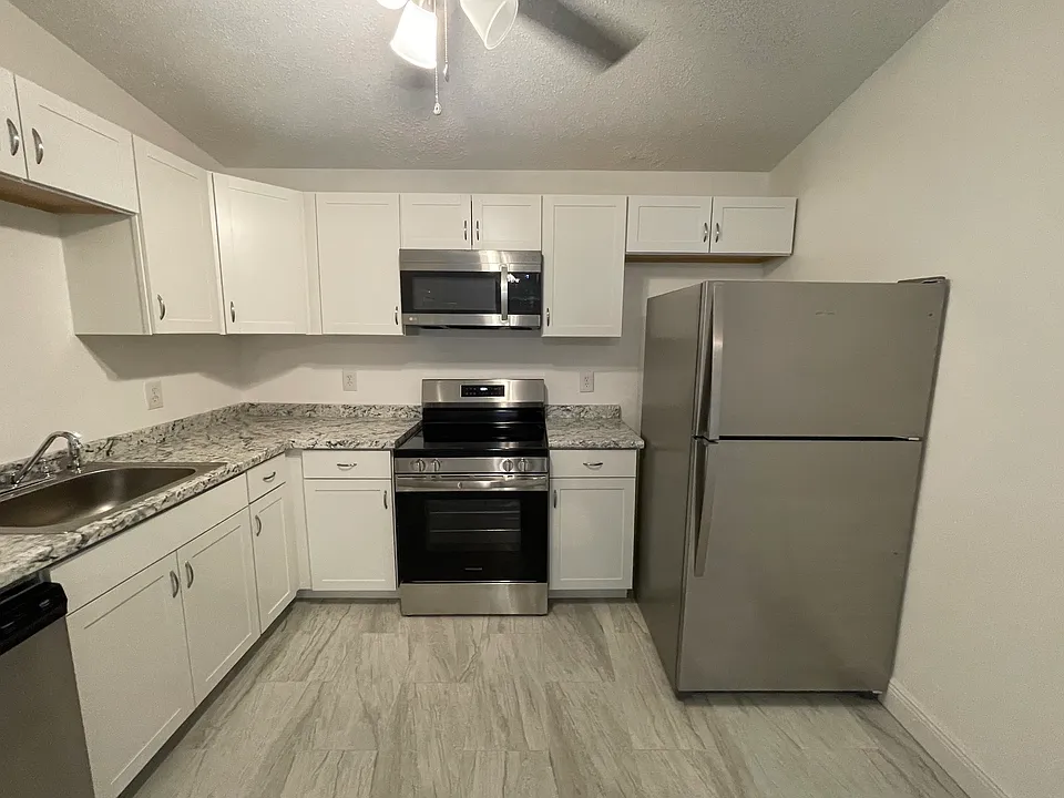 6831 Tiki Ln #3