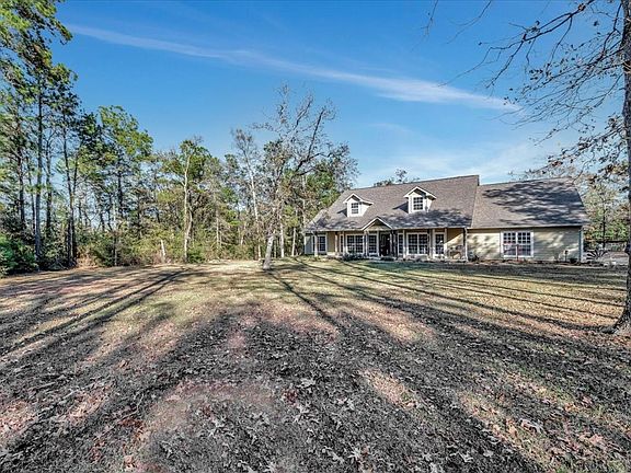 5th image of 166 Autumn Lake Dr