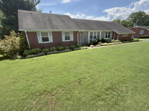 1807 Haynes Dr, Murfreesboro, TN 37129