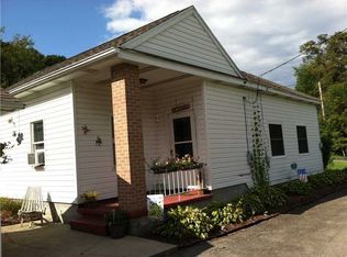 207 Garden Ln, Mount Pleasant, PA 15666