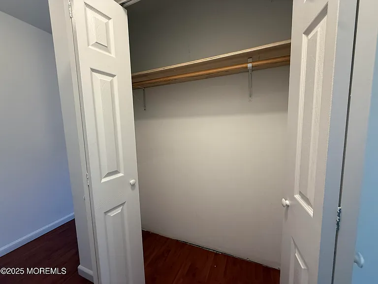 604 Irving Pl — Photo 9