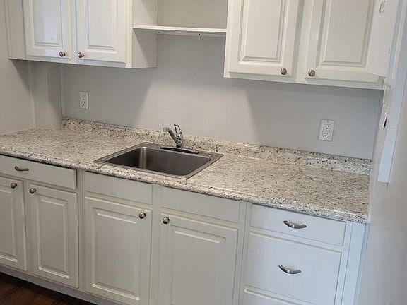 4th image of 258 Water St #1