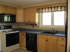 5th image of 149 Montbleu Dr