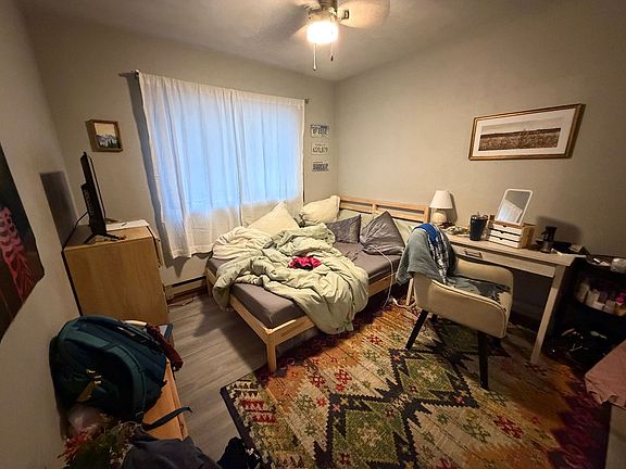 3rd image of 410 10th St N APT 6