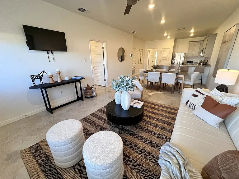 1239 Concord Dr — Photo 23